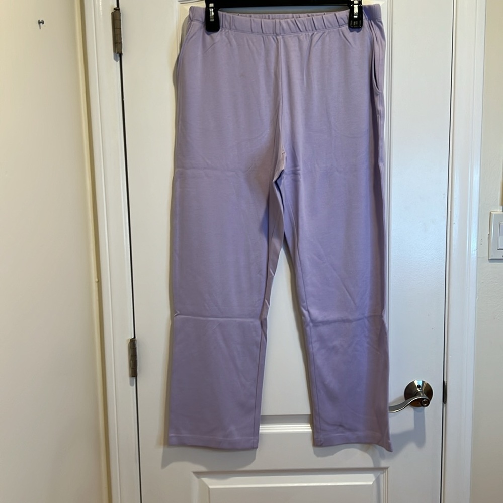 Lands’ End Sport Knit Straight Leg Lavender Pants with Pockets size Large NWT